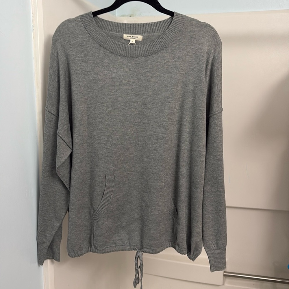 NWT Max Studio London Lightweight Crew Neck Sweater